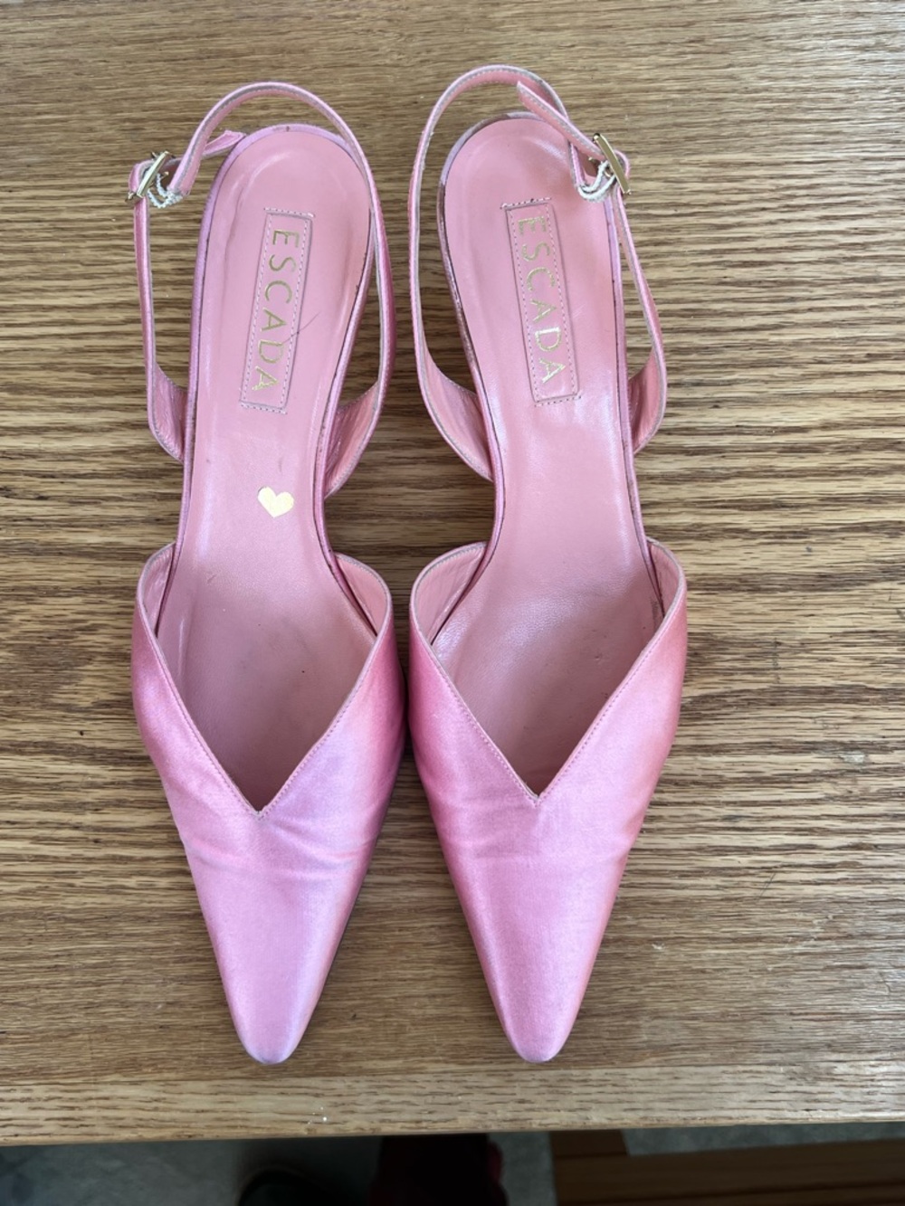 Escada satin sling back pumps excellent condition,  pink  .made in Italy. Size40